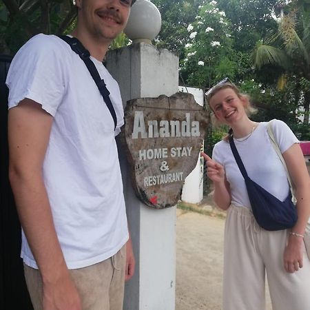 Ananda Home Stay And Restaurant Tangalle Eksteriør billede
